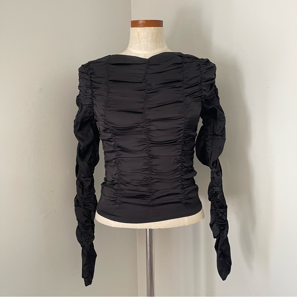 & Other Stories Black gathered long sleeve top size 4 preowned